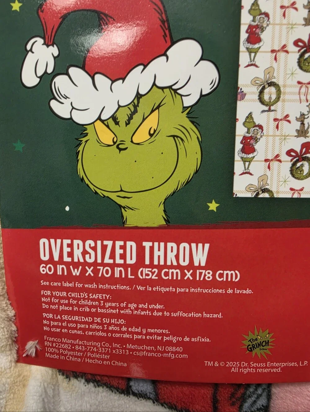 The Grinch Dr. Seuss Oversized Throw Blanket Santa Grinch Christmas Wreath White